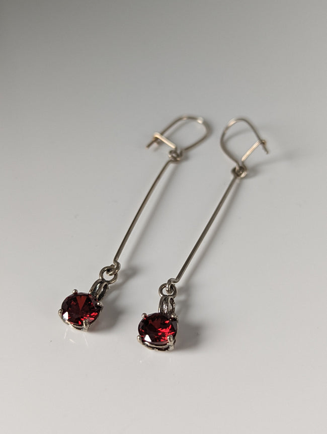 Pendientes Colgantes Caballo Plateado Cristal Rojo