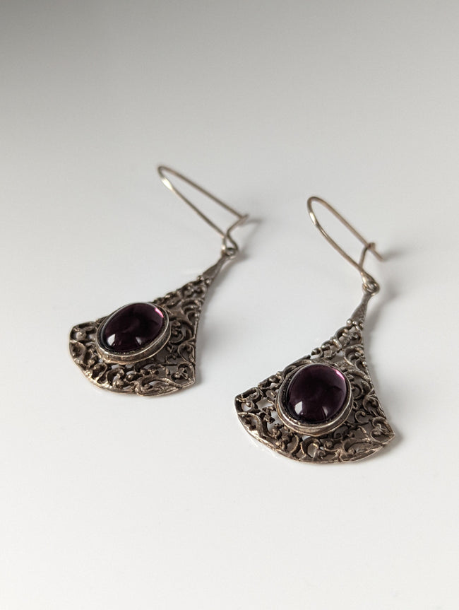 Pendientes colgantes morados de filigrana vintage Silver Steed