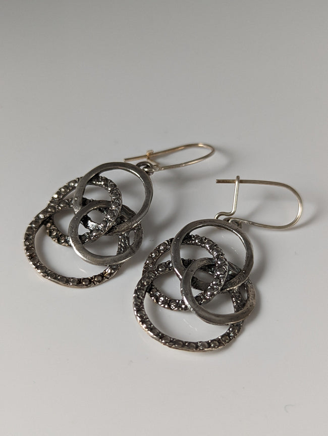 Silver Steed Linked Rings Dropped Earrings