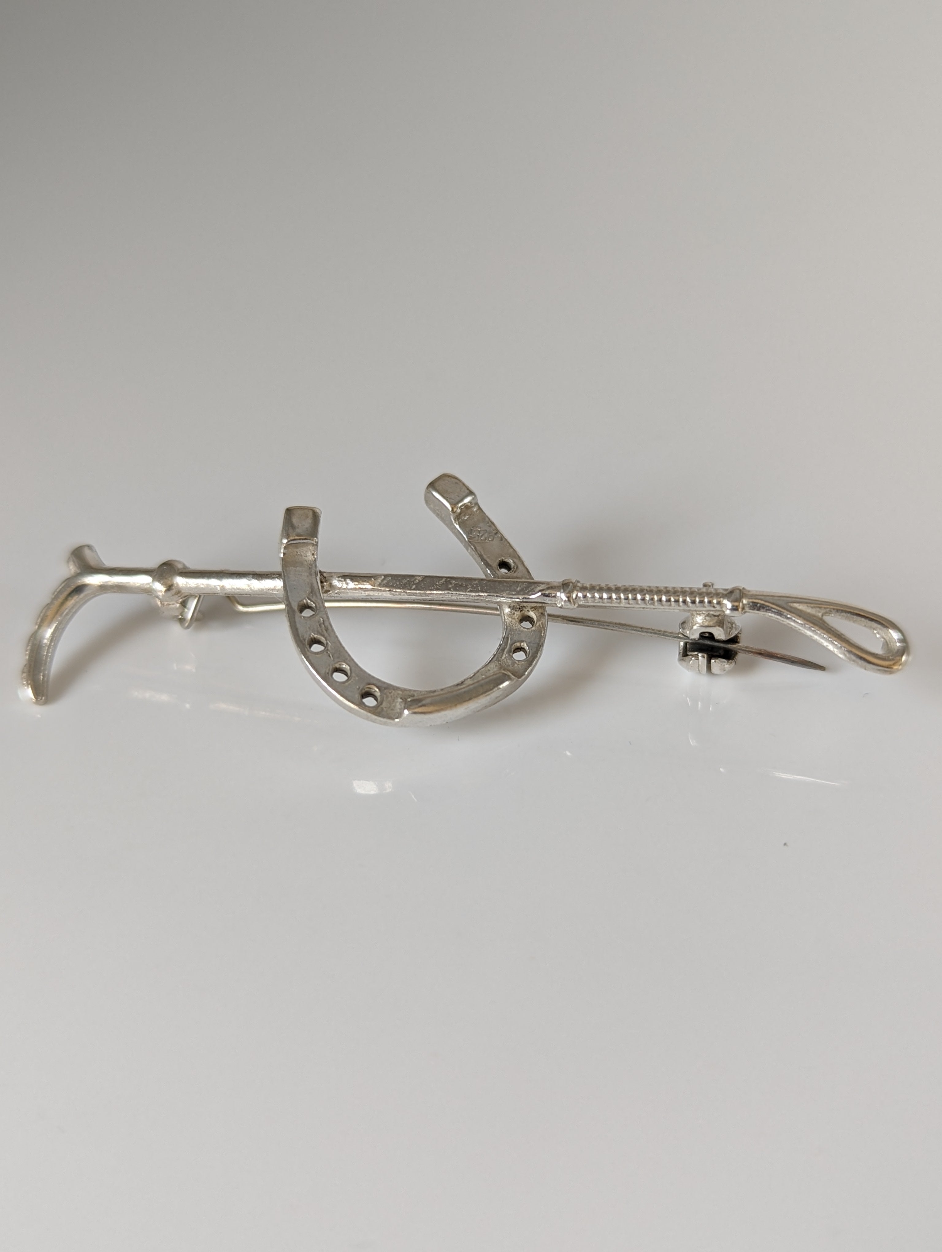 Silver Steed Shoe & Cane Silver Brooch / Stock Tie Pin