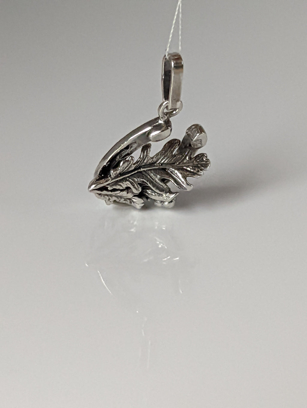 Silver Steed Oak & Horseshoe Silver Pendant
