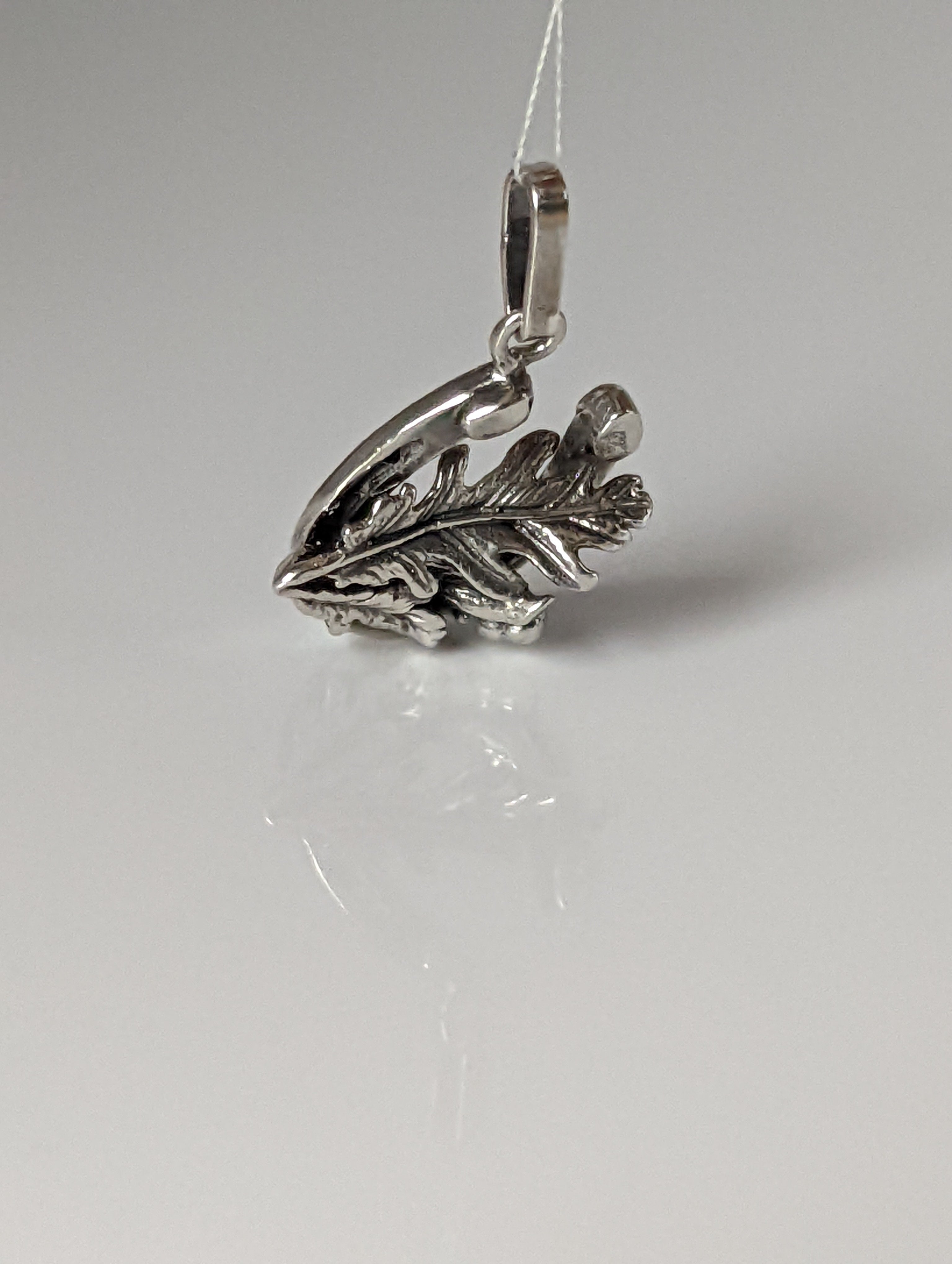 Silver Steed Oak & Horseshoe Silver Pendant