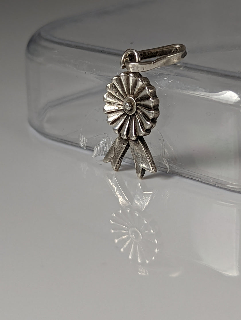 Silberpferd Rosette Silberanhänger