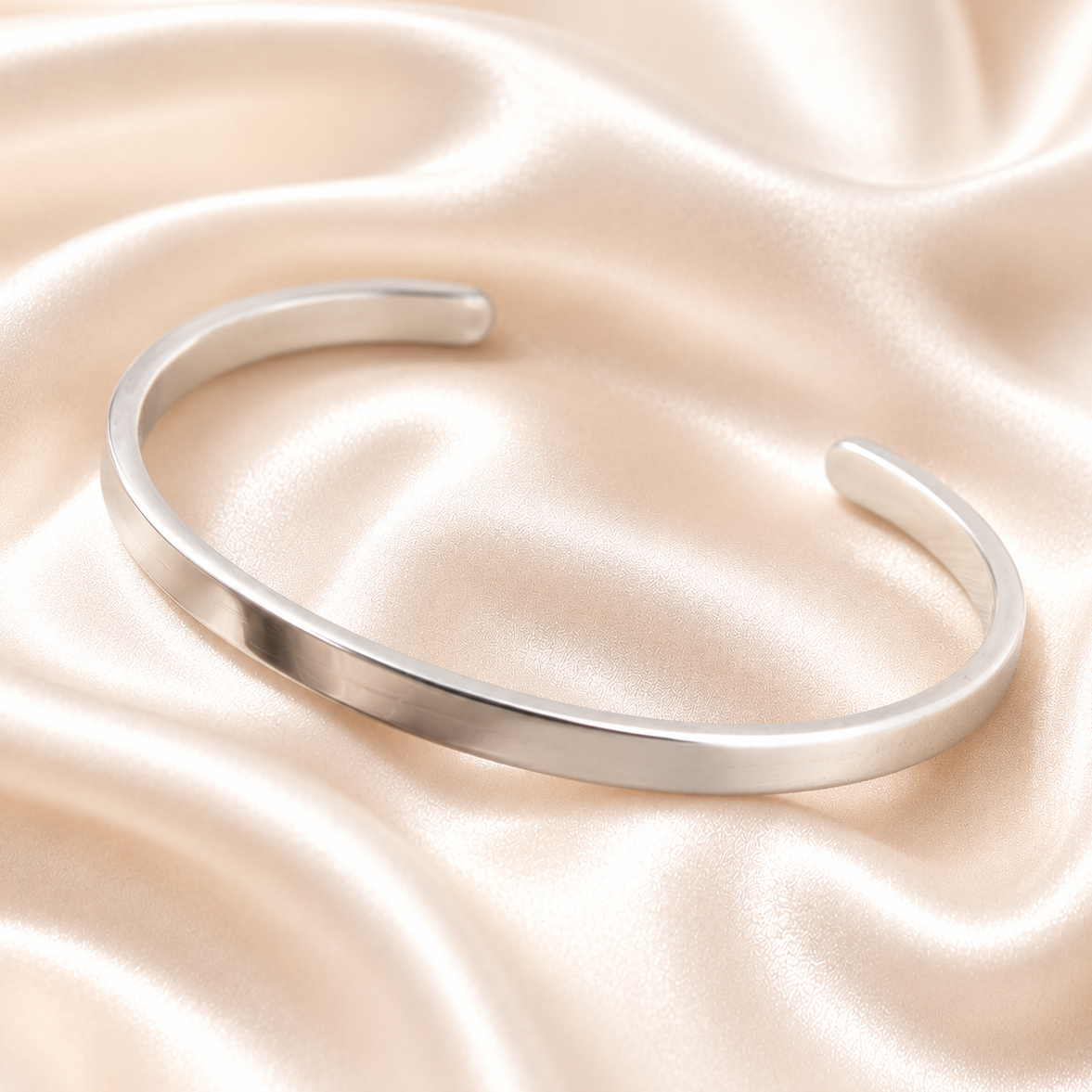 The Plain Cuff