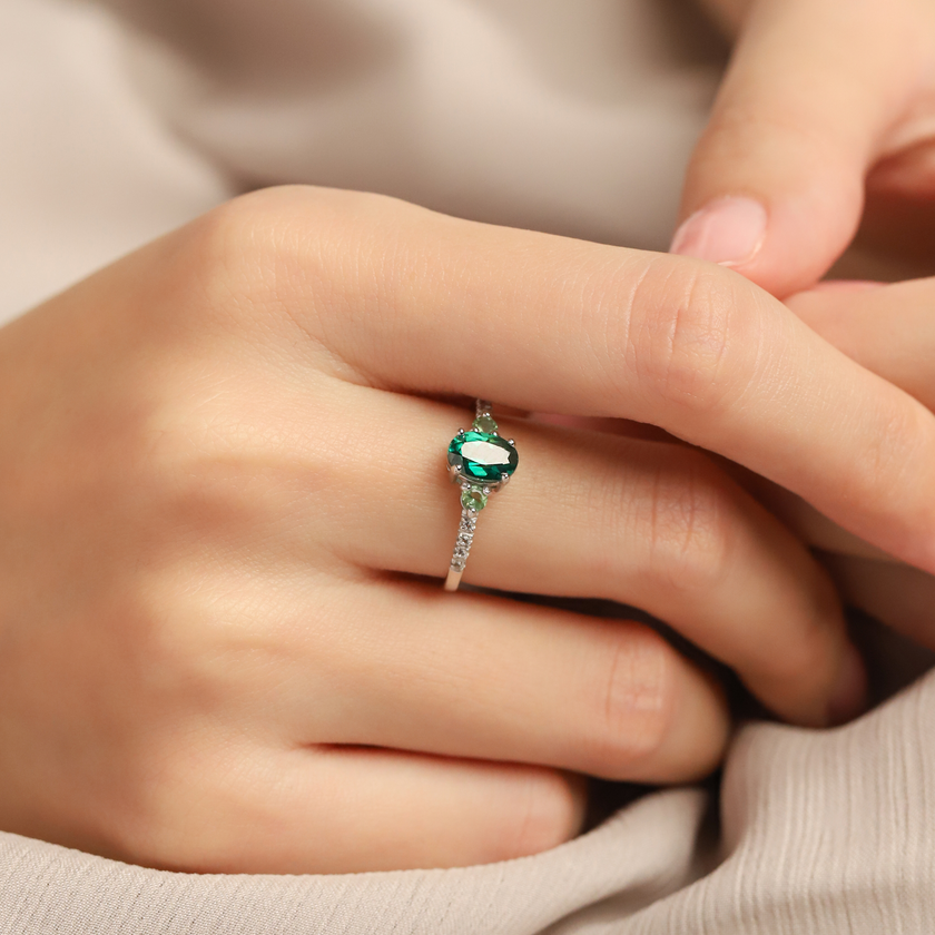 Ring aus grünem Topas und grünem Turmalin in Sterlingsilber
