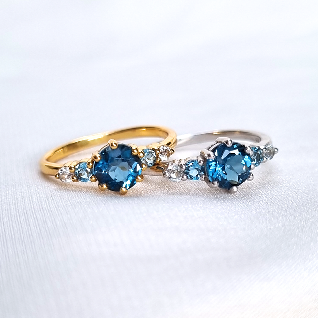Ombre blauer Topas Fünf-Stein-Ring aus Sterlingsilber