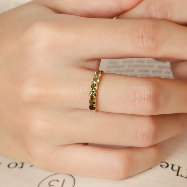 Ombre-Grün-Turmalin-Eternity-Ring in 18 Karat Gold Vermeil
