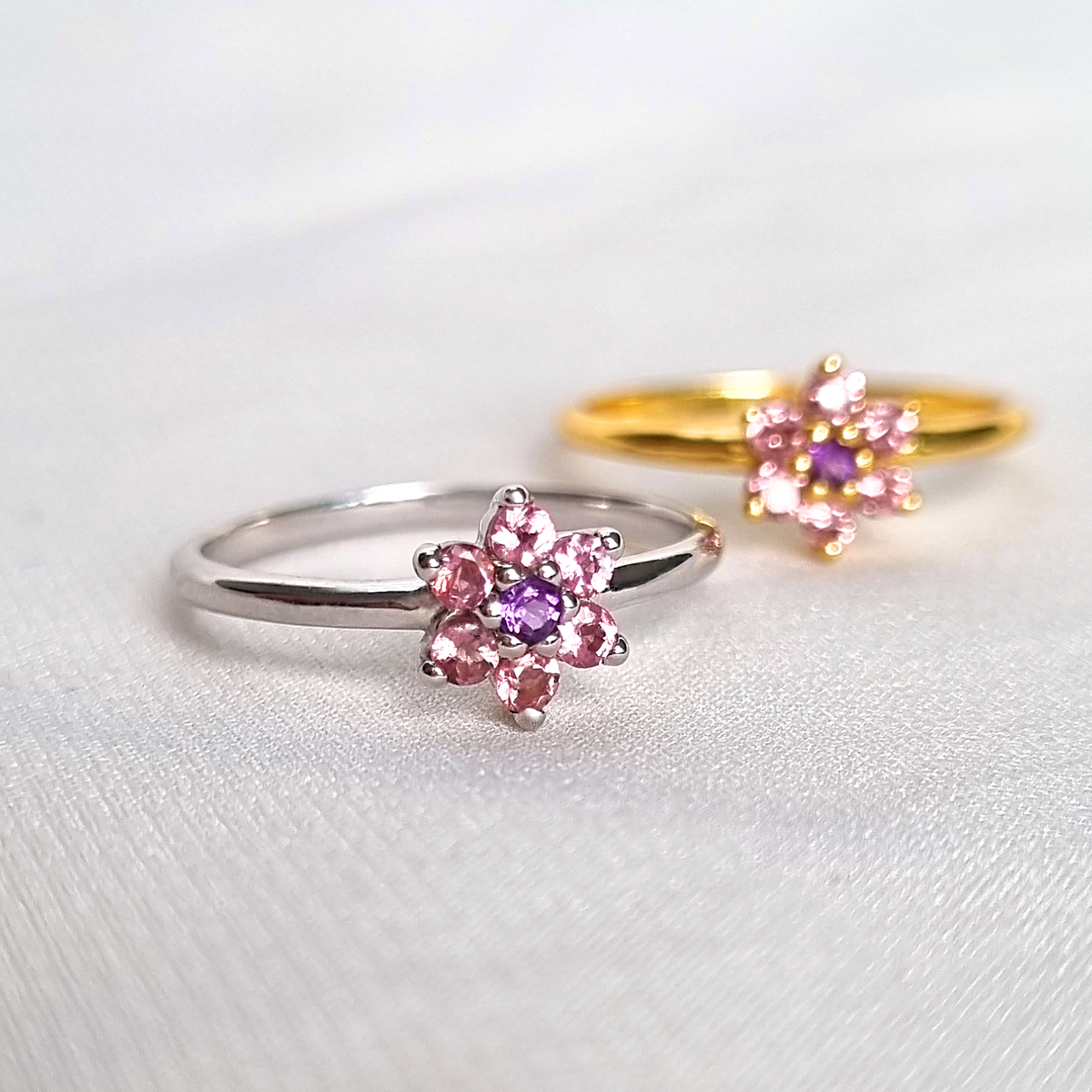 Ring mit rosa Turmalin und Amethystblüte aus Sterlingsilber
