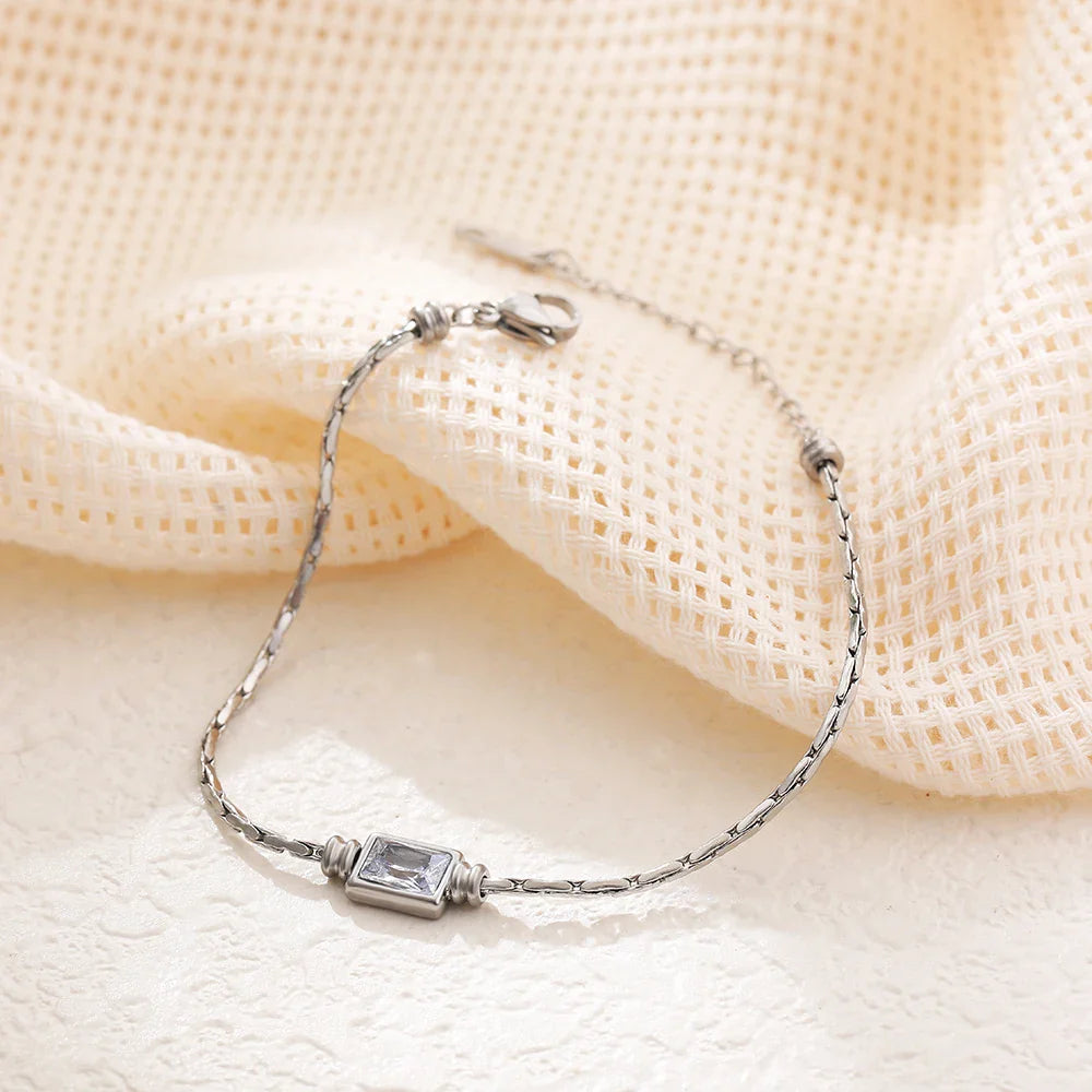 Pulsera cuadrada de circonitas