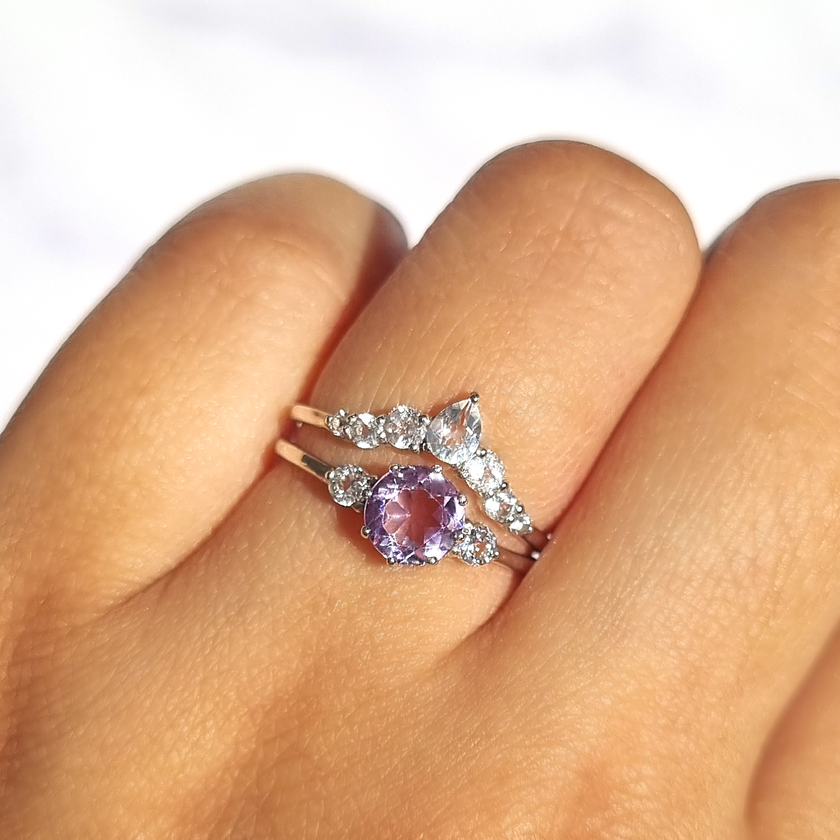 Selene Lavendel-Amethyst-Ring aus Sterlingsilber