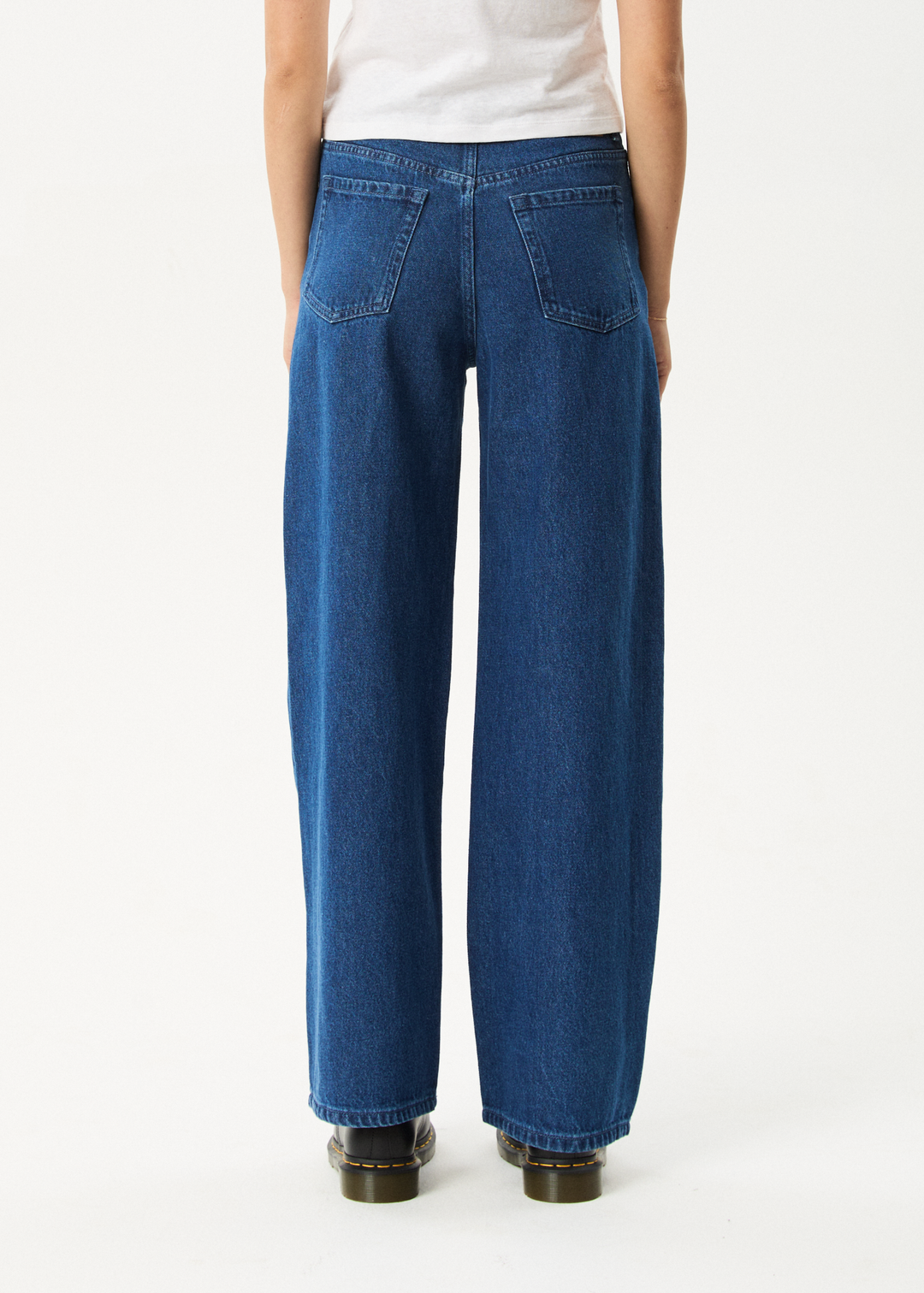 Afends Bella – Baggy Jeans mit weitem Bein