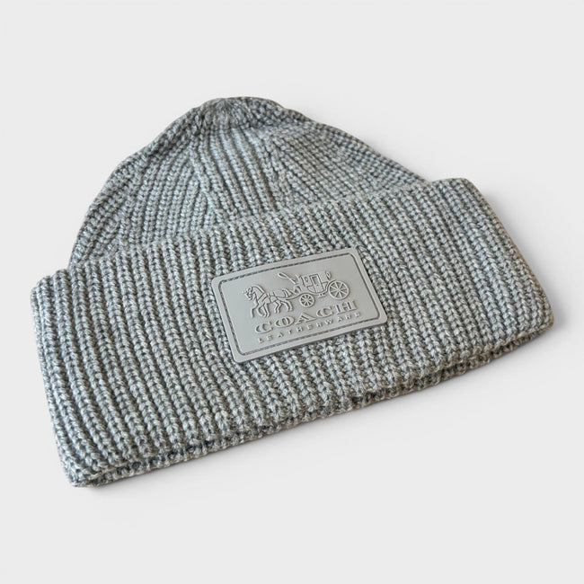 Bonnet à écusson gris tourterelle