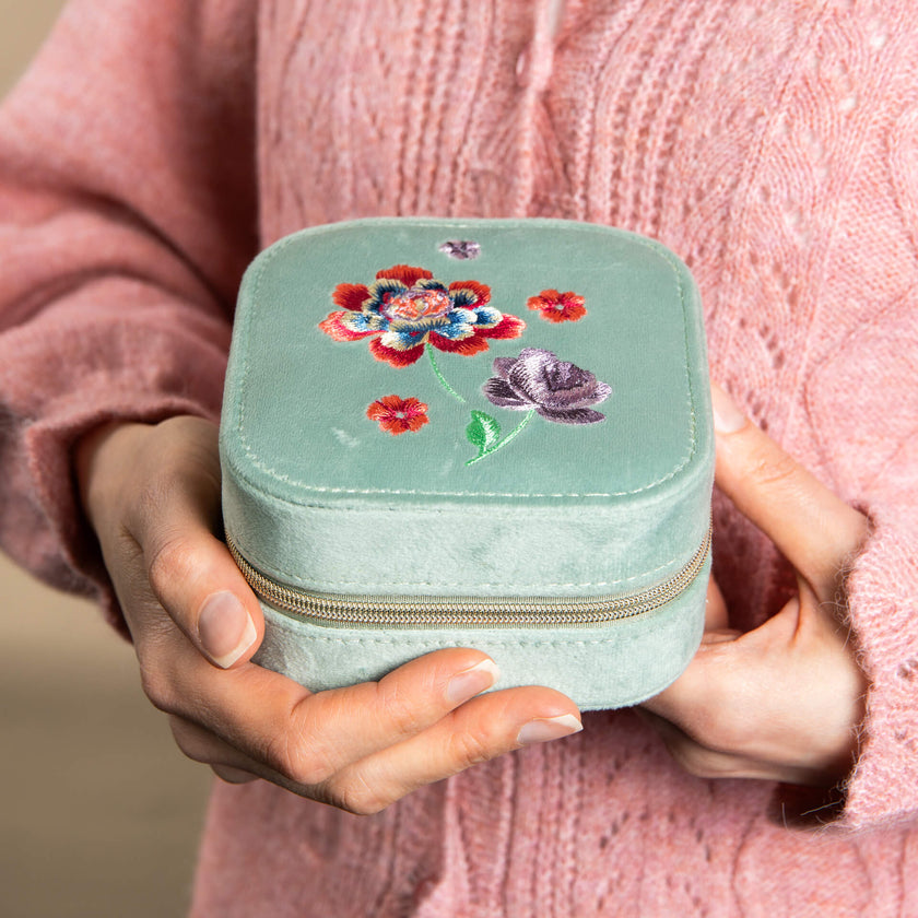 Joyero Bordado Elveden Plateado Laura Ashley