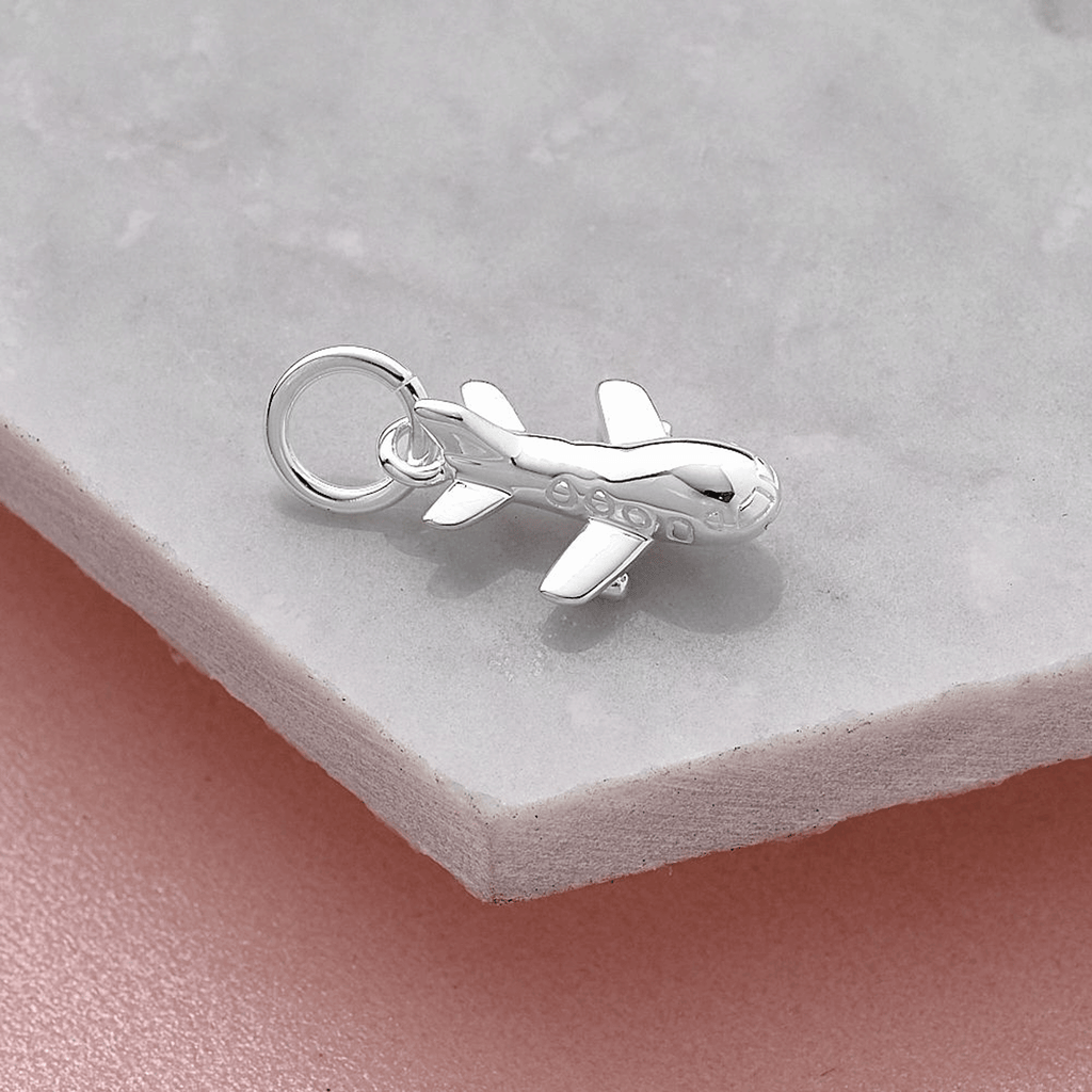 Aeroplane Silver Charm