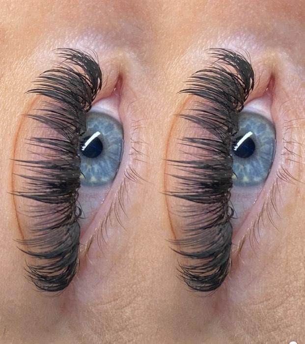 Anime Feather Lash 16 Row Tray