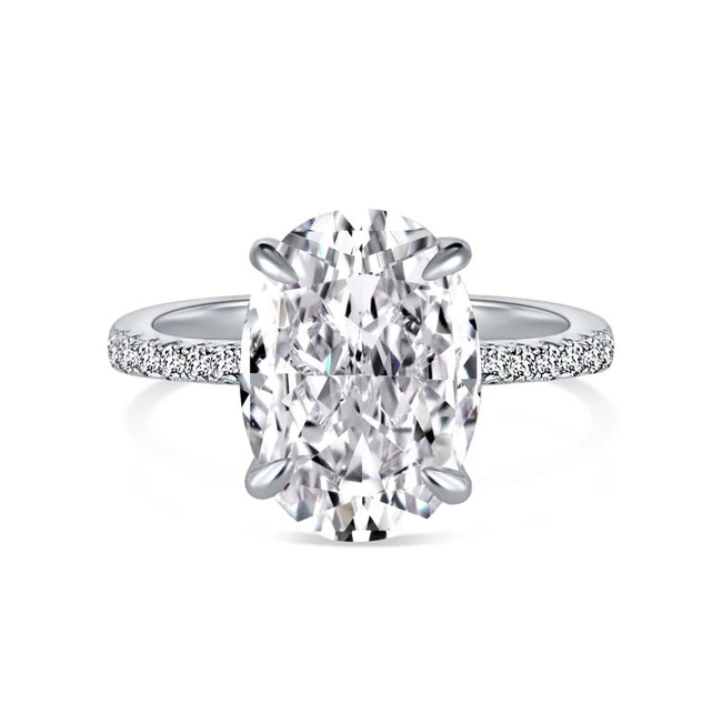 Aura Oval solitaire ring
