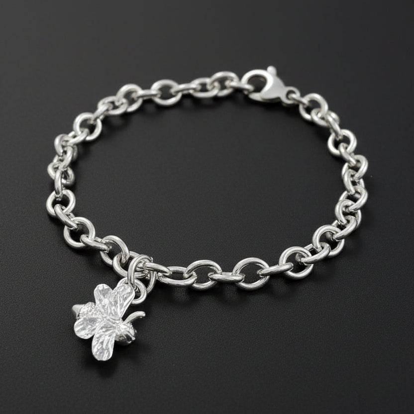 Bumble Bee Silver Charm