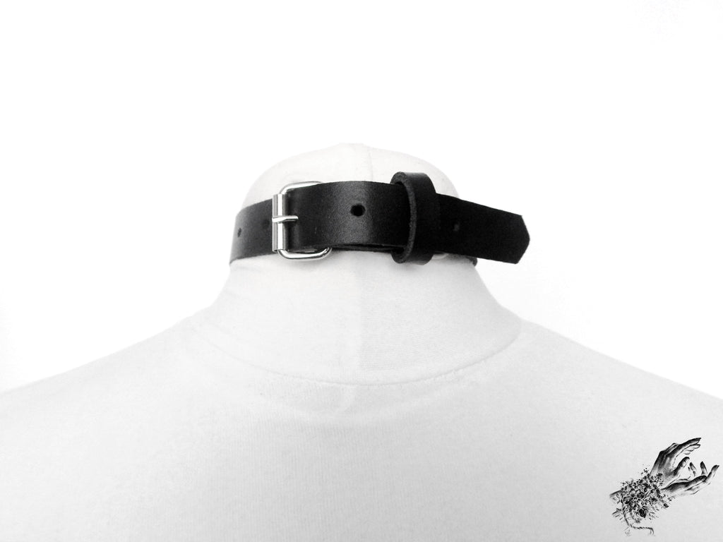 Black Bound Heart Ring Choker