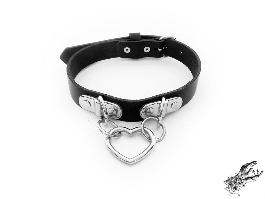 Black Bound Heart Ring Choker