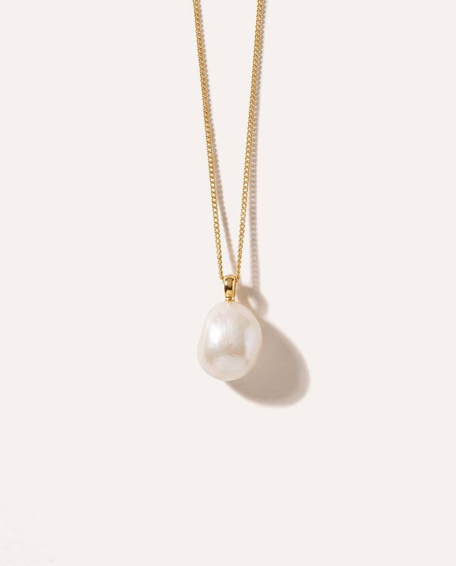 Classic Freshwater Pearl Necklace