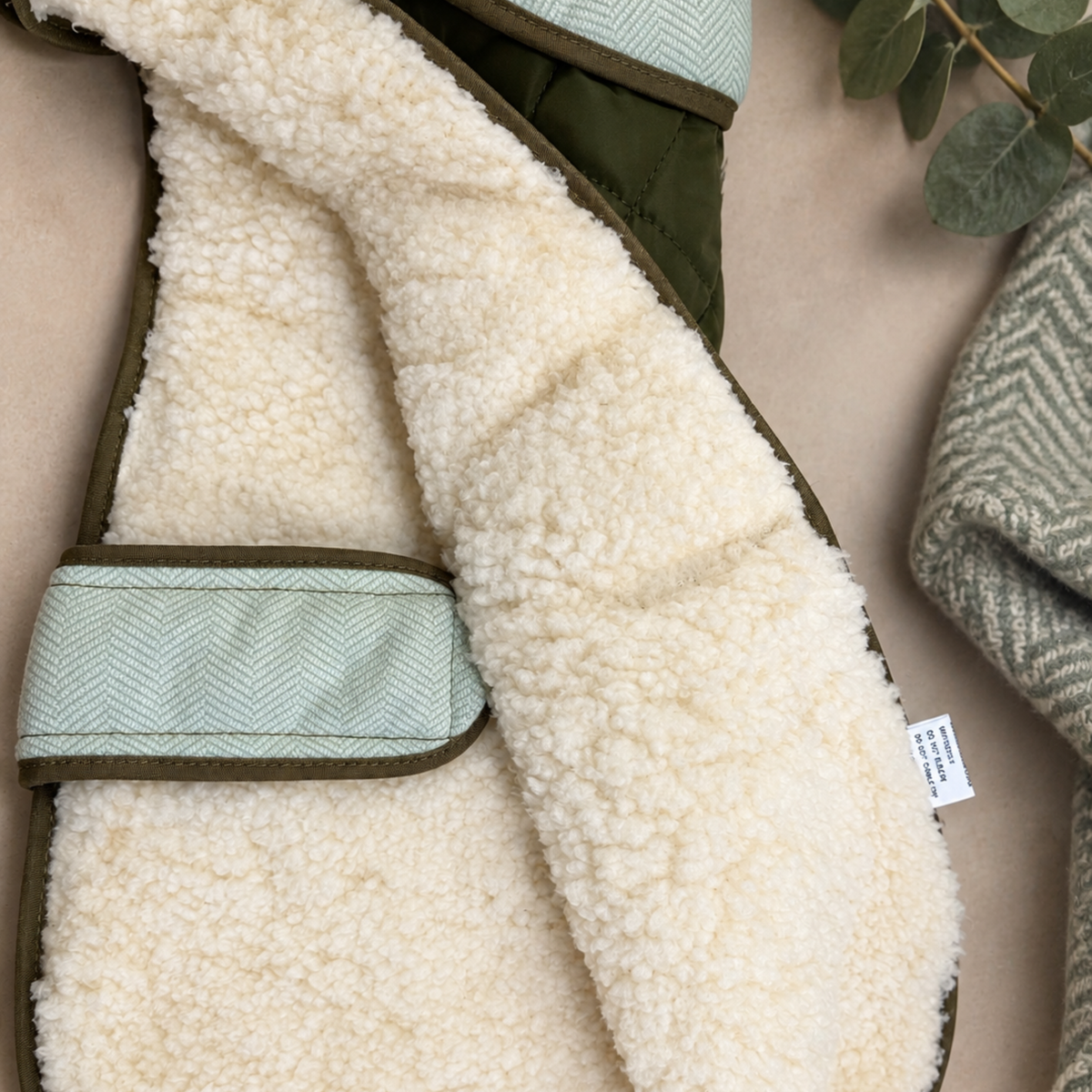 Vadderat hundtäcke - Khaki Tweed