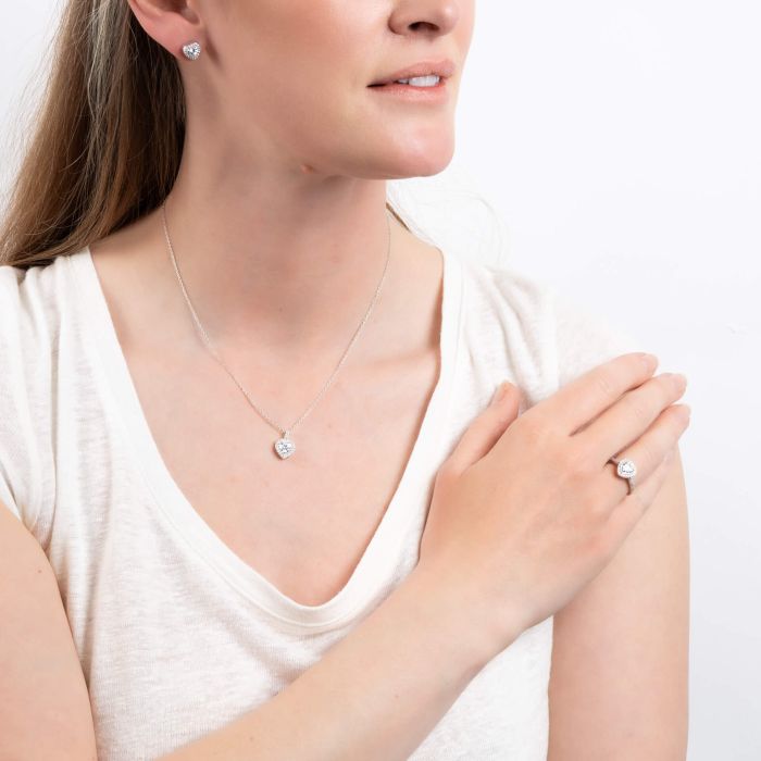 Diamonfire Herzring mit Zirkonia-Paveeinfassung