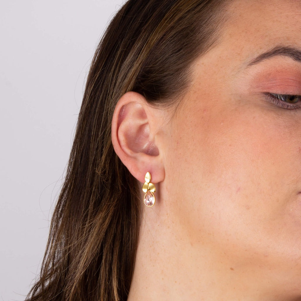 Beginnings Petal Drop Ohrstecker mit Kristall