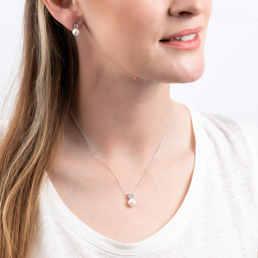 Diamonfire Solitär-Zirkonia-Anhänger mit Krallenfassung und Muschelkernperle