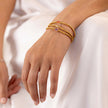 Pulsera de cuentas doradas con piedra natal