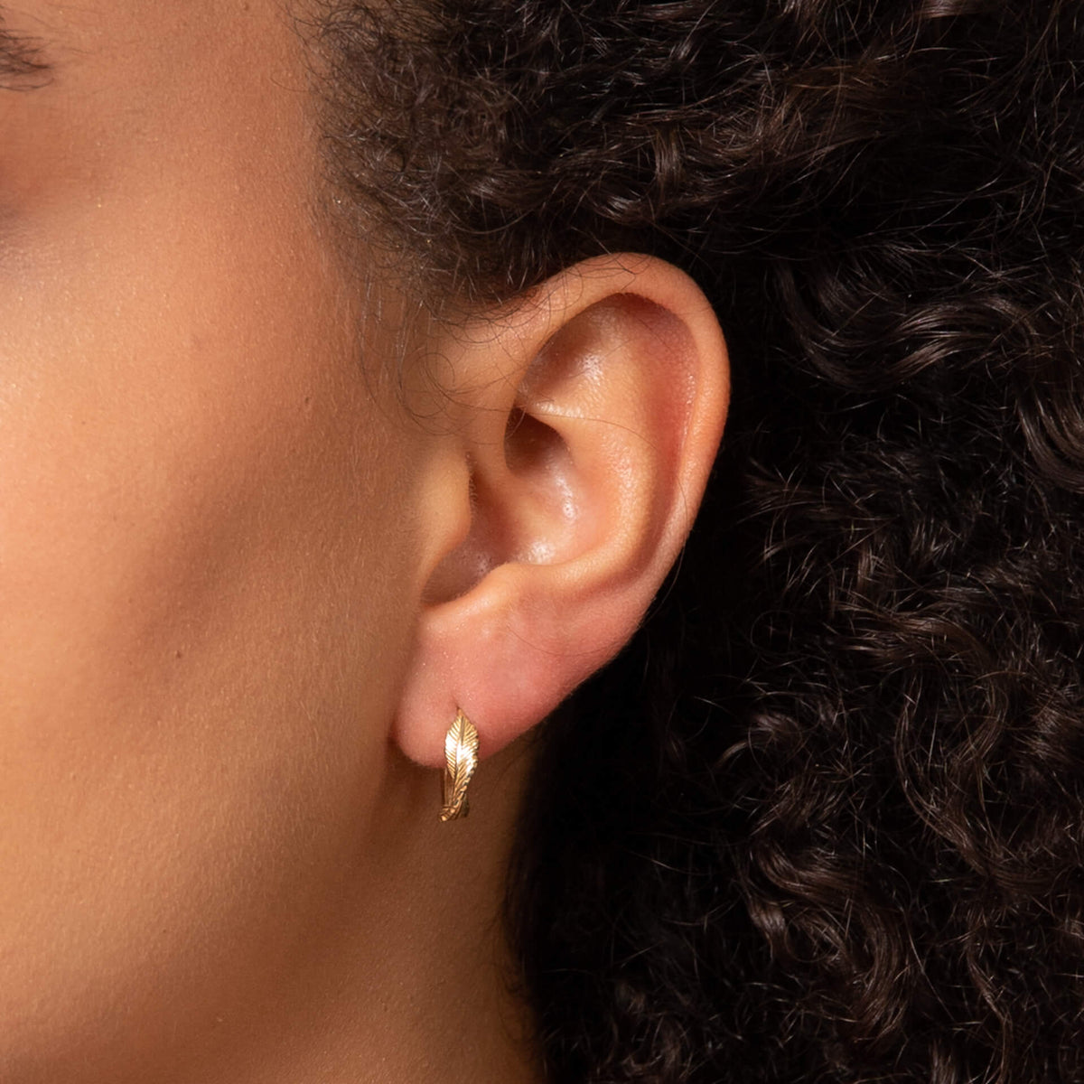 Elements Gold Blatt-Twist-Creolen