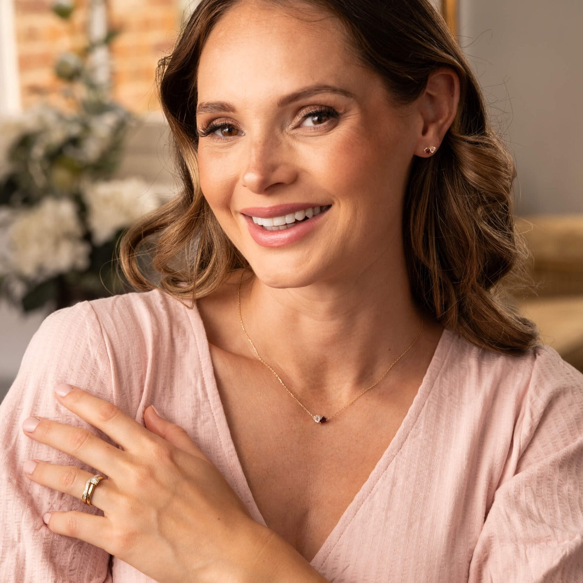 Elements Gold Toi et Moi Heart Stud Earrings