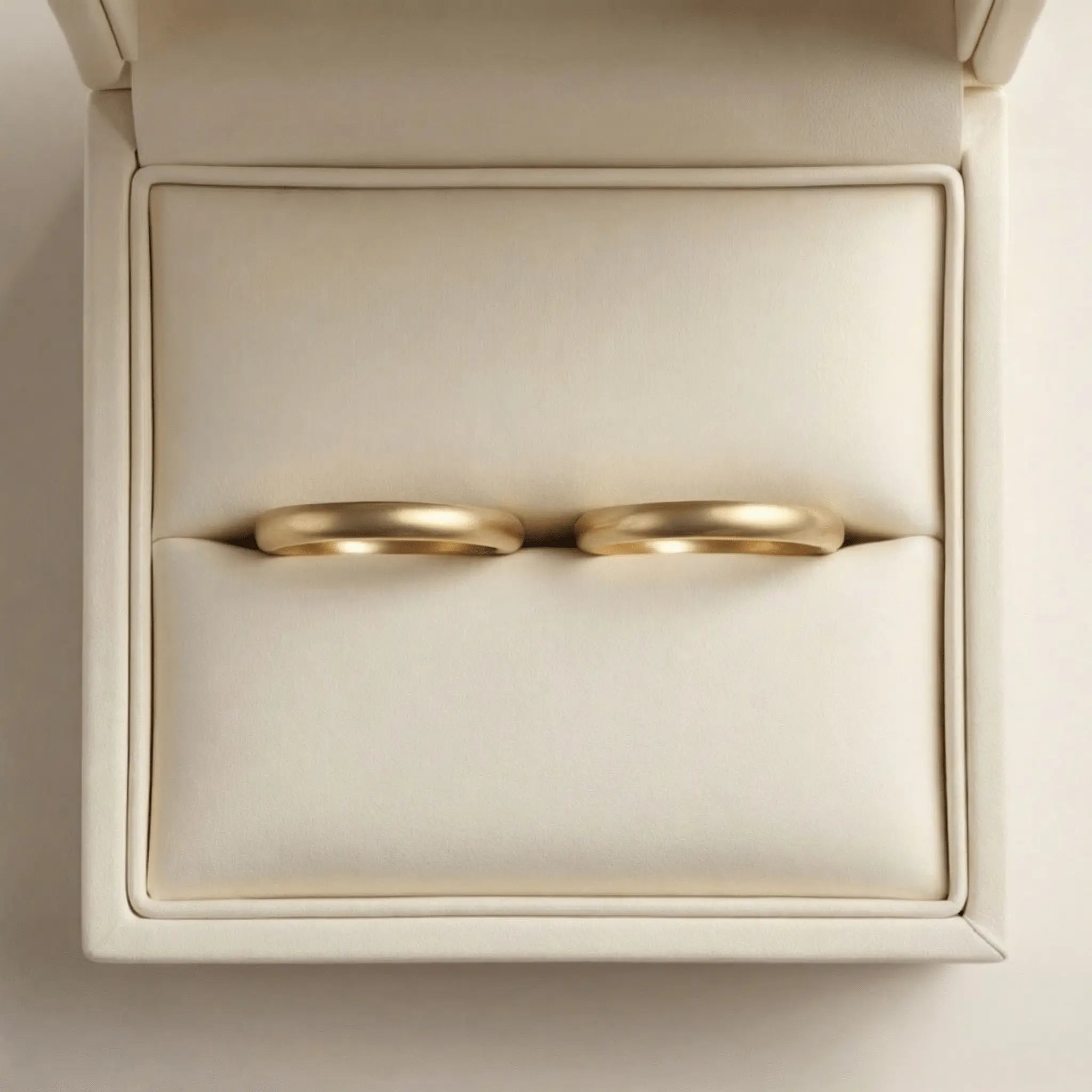 Slim Gold Wedding Band Set – Elara 2mm – 9ct/14ct/18ct Gold