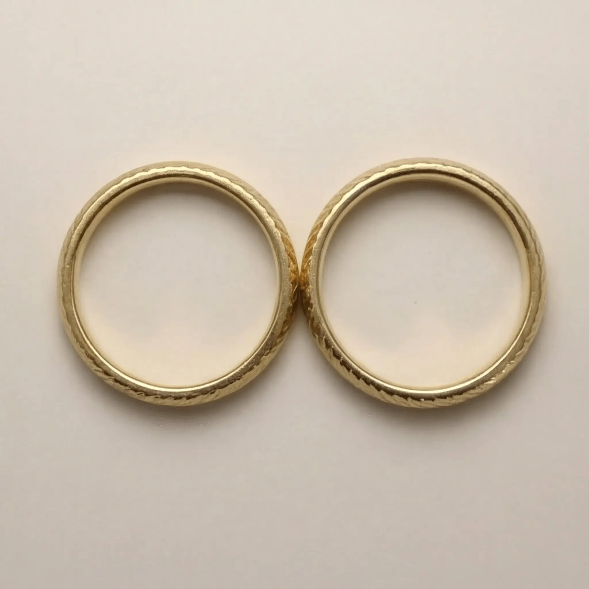 5mm Gold Wedding Band – Spiral Wave – 9ct/14ct/18ct Gold