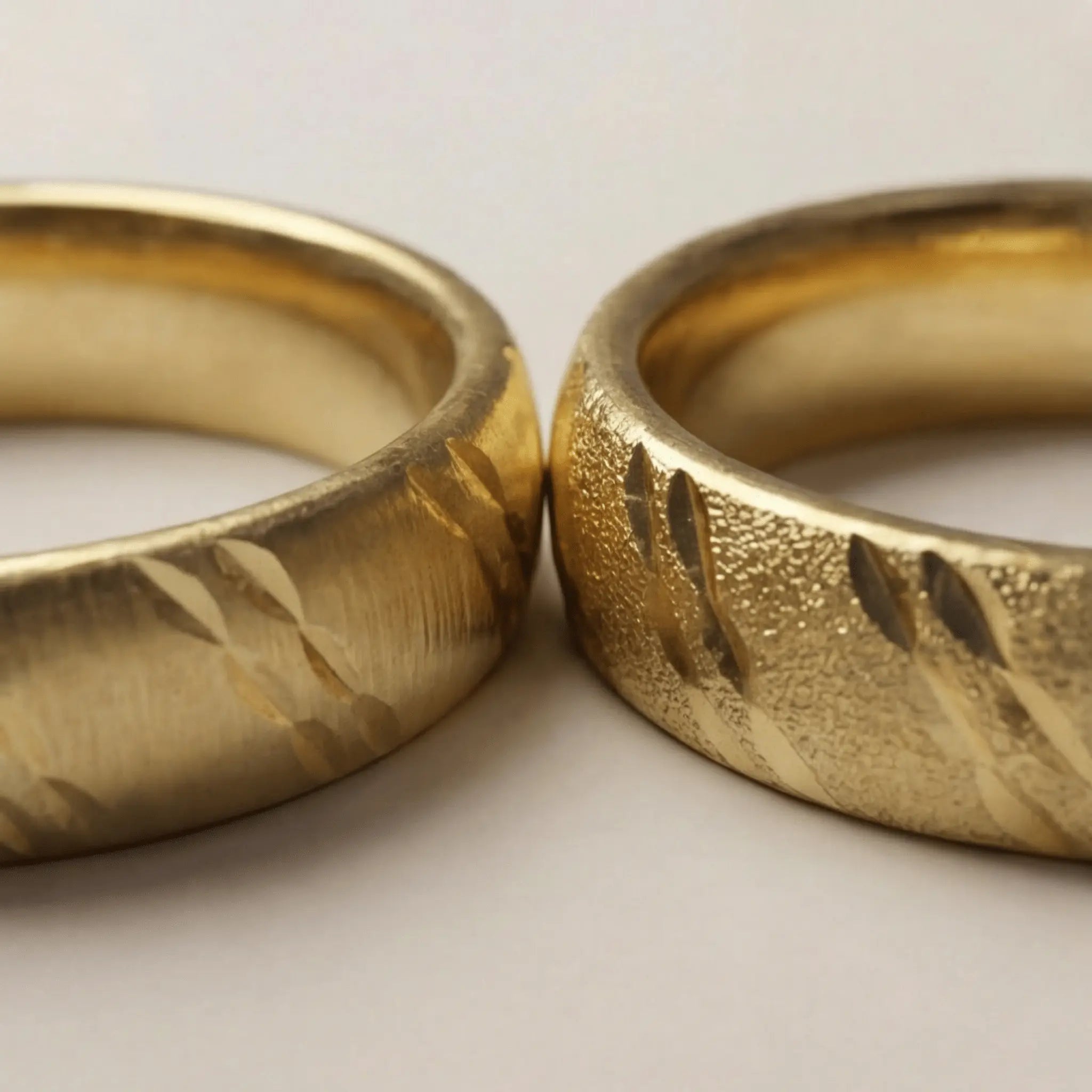 5mm Gold Wedding Band – Wave Faceted – 9ct/14ct/18ct Gold