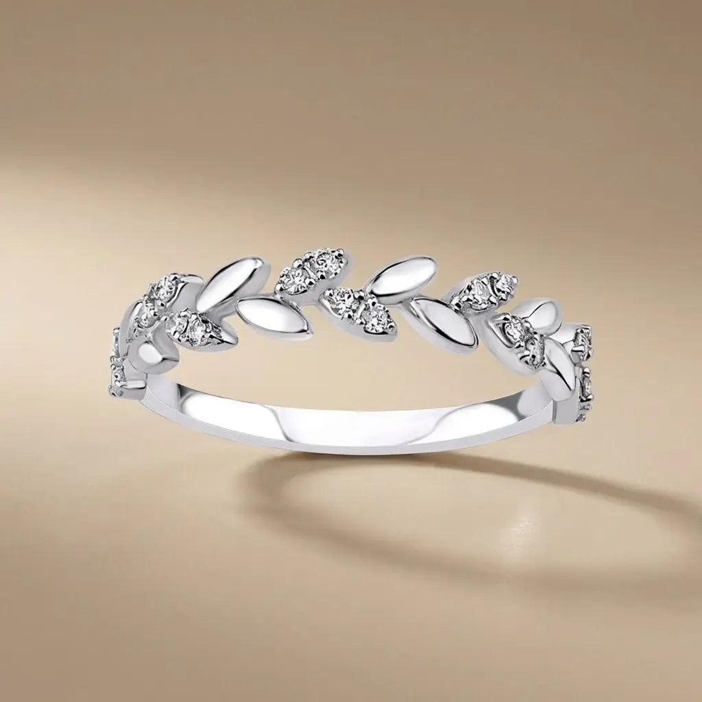 14ct/14K White Gold Natural Diamond Ring – Diamond Leaf 0.16ct