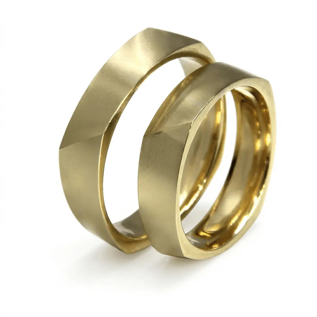 5mm Gold Wedding Band – Faceted Titan – 9ct/14ct/18ct Gold