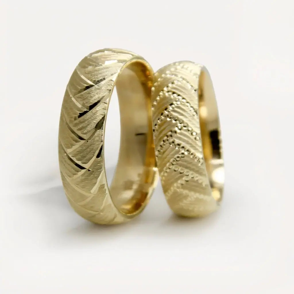 6mm Gold Wedding Band – Artisan Wave Aurelion – 9ct/14ct/18ct Gold