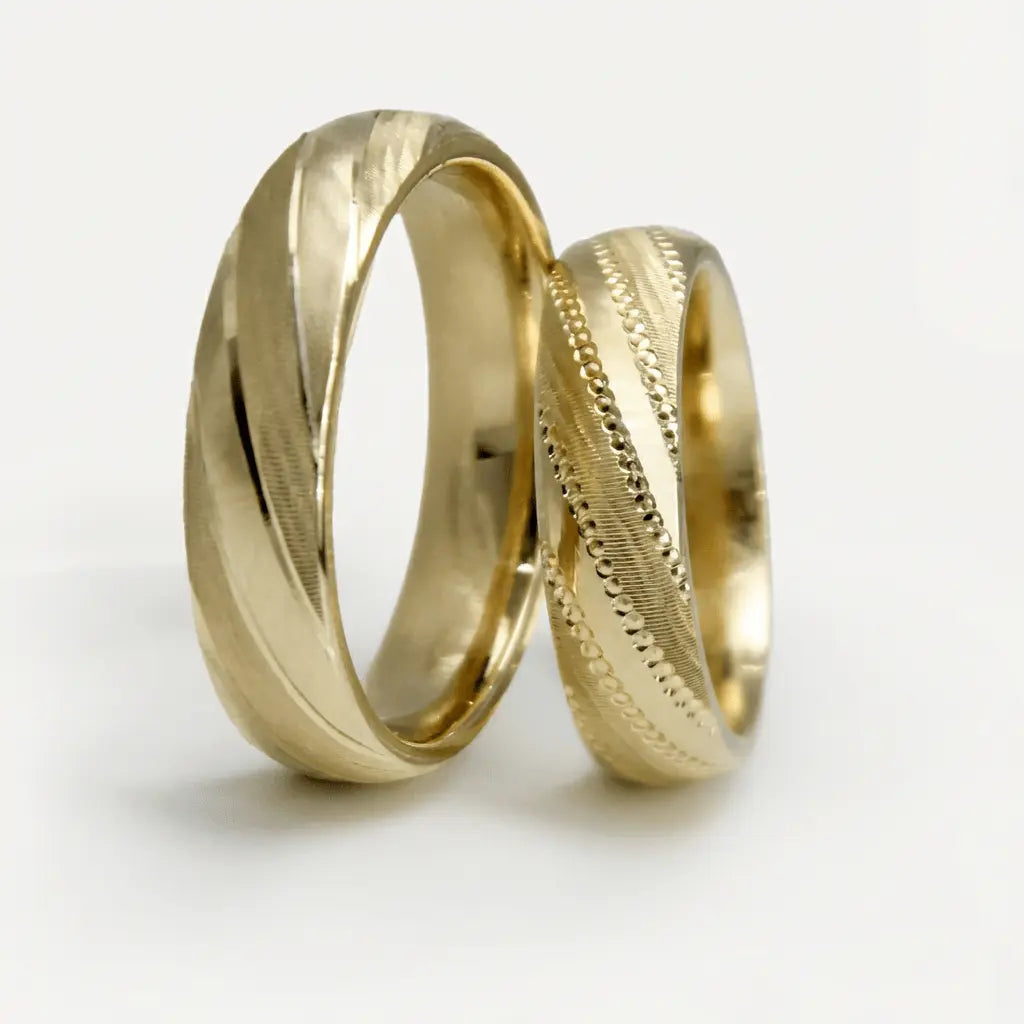 5mm Gold Wedding Band – Decorative Line – 9ct/14ct/18ct Gold