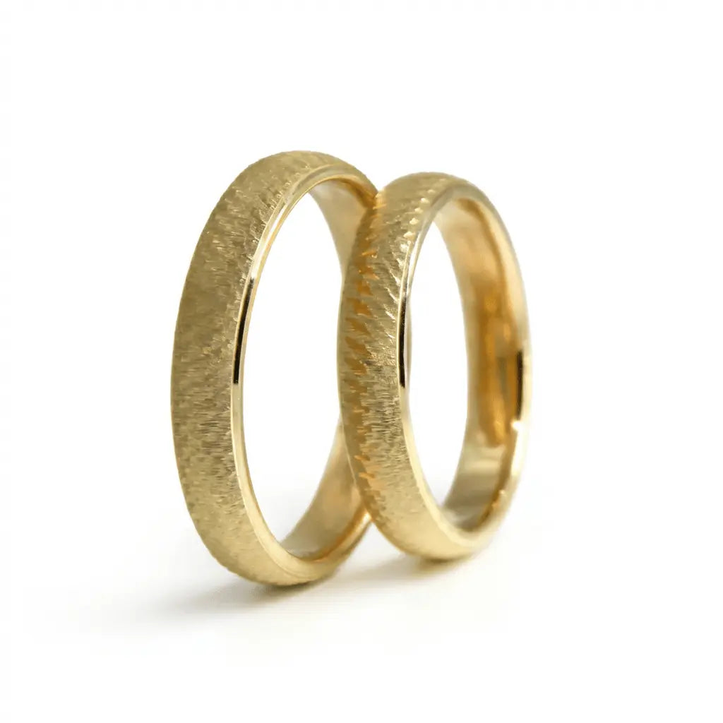 4mm Gold Wedding Band – Hammered Texture – 9ct/14ct/18ct Gold