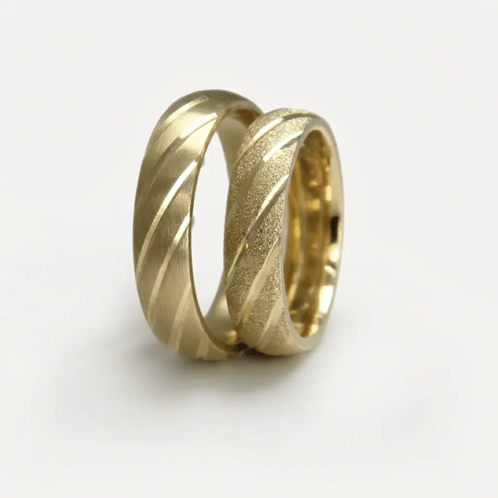 5mm Gold Wedding Band – Diagonal Contrast – 9ct/14ct/18ct Gold