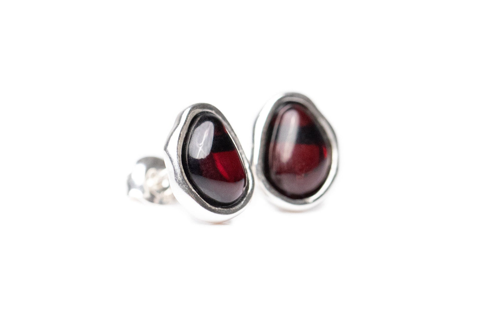 Pendientes de tachuela Cherry Amber ELEMENTS