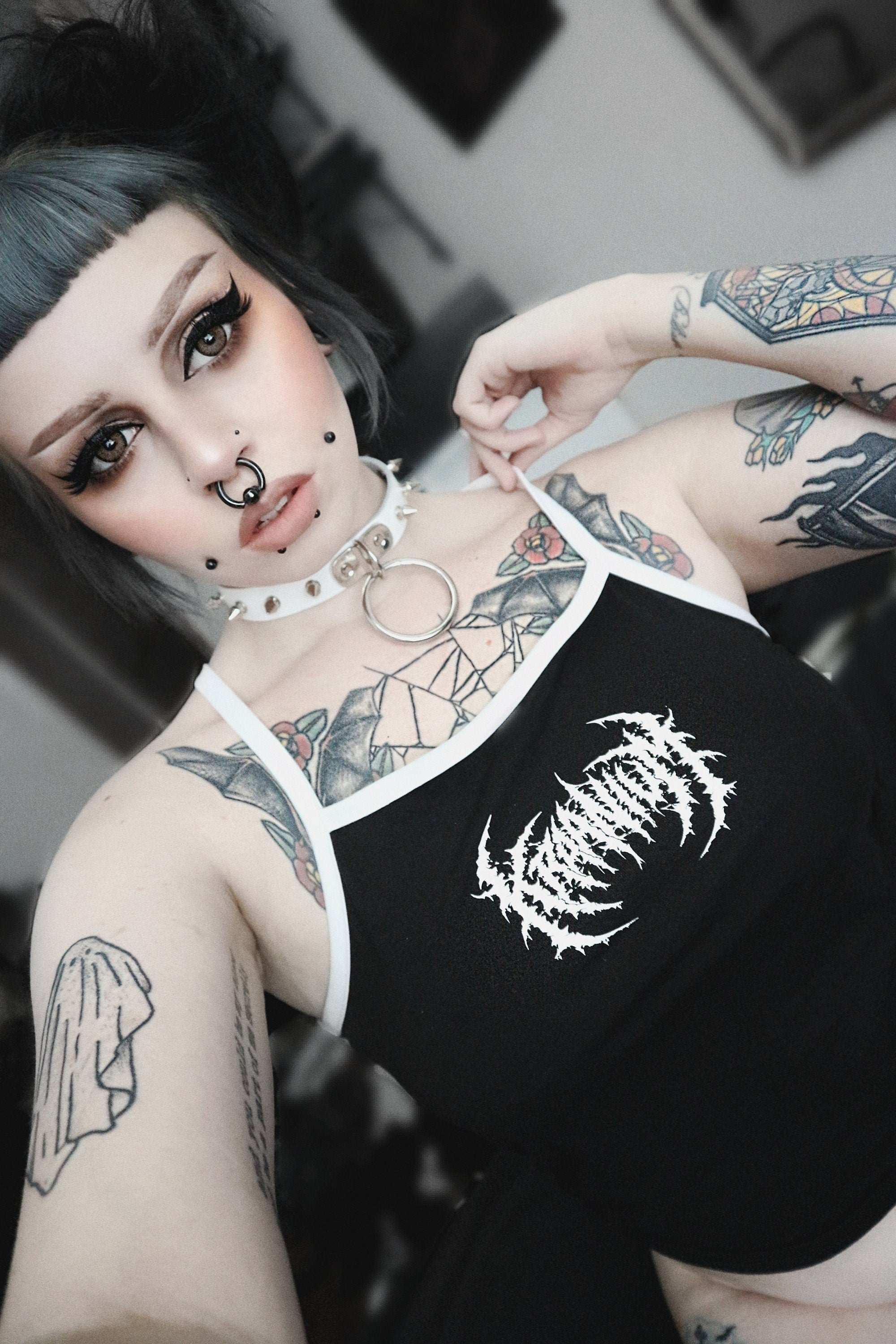 White Leather Studded D and O Ring Choker