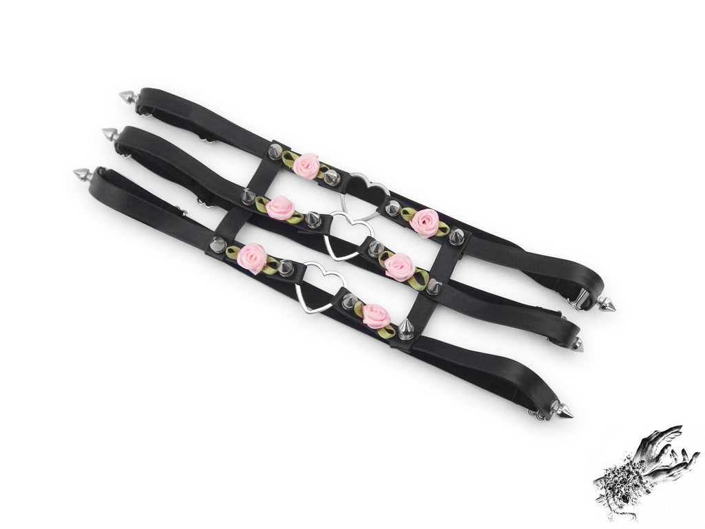 Black 3 Strap Heart Ring Garter