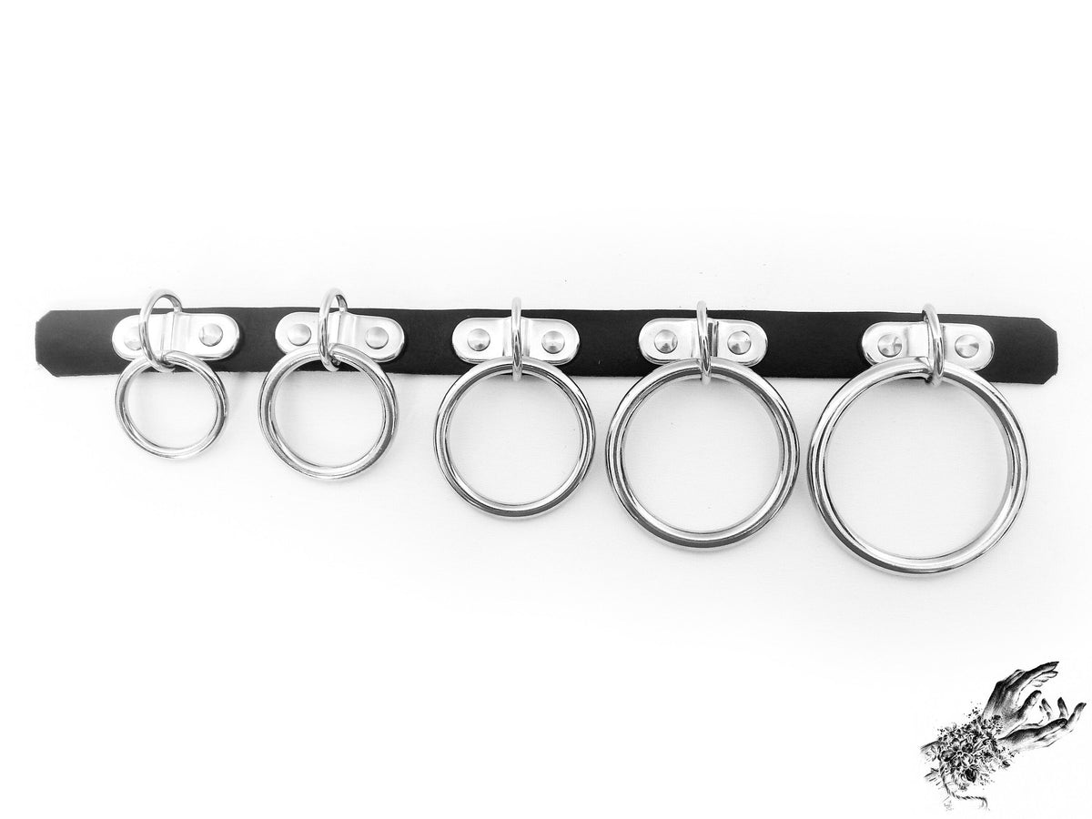 White Leather Studded D and O Ring Choker