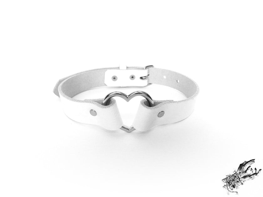 White Leather Heart Ring Choker