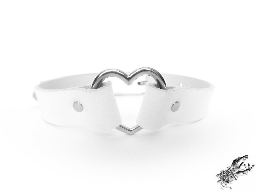 White Leather Heart Ring Choker