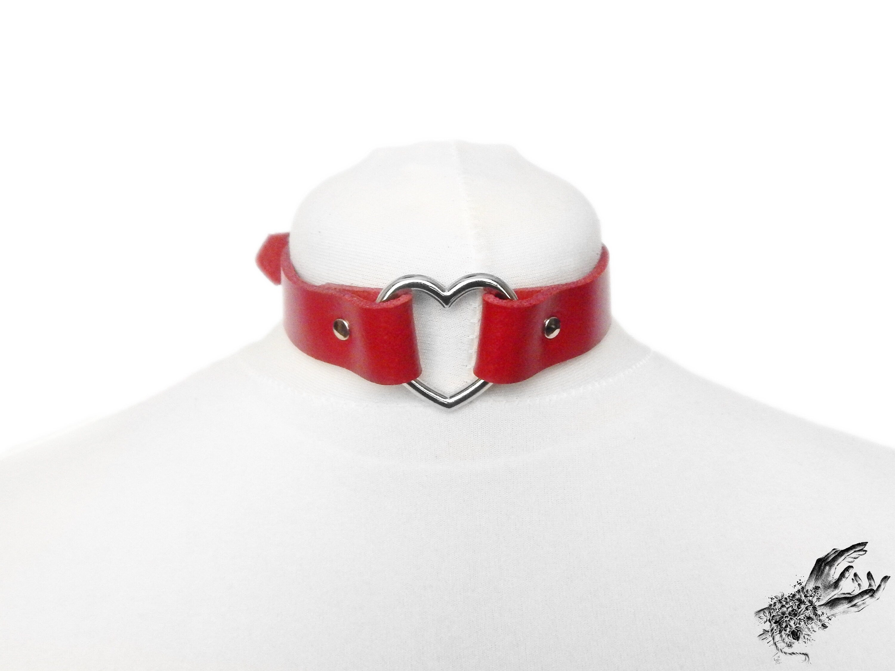 Red Leather Heart Ring Choker