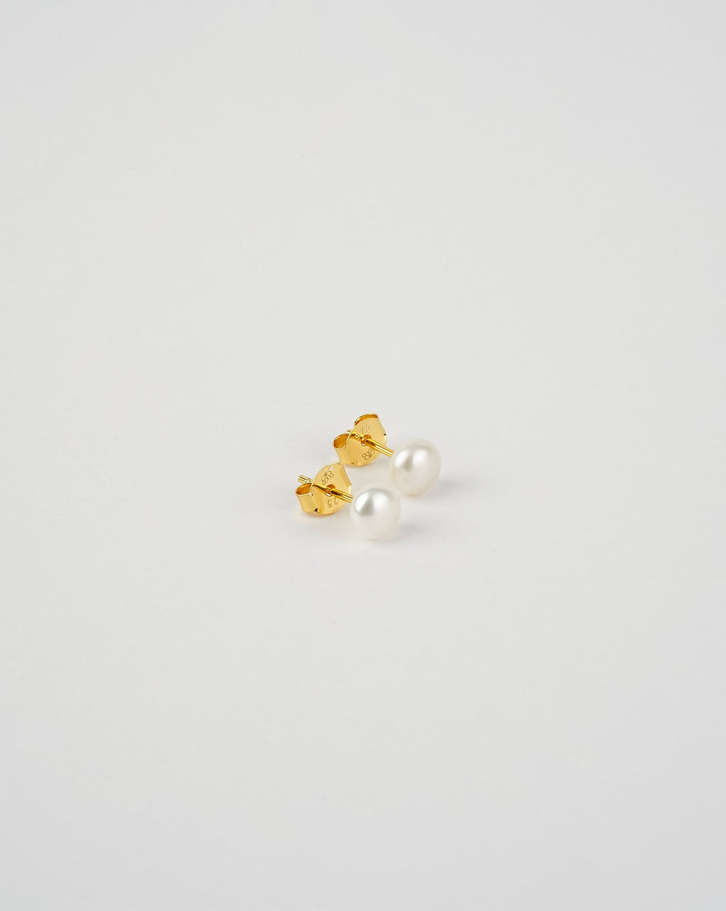 Button Freshwater Pearl Stud Earrings