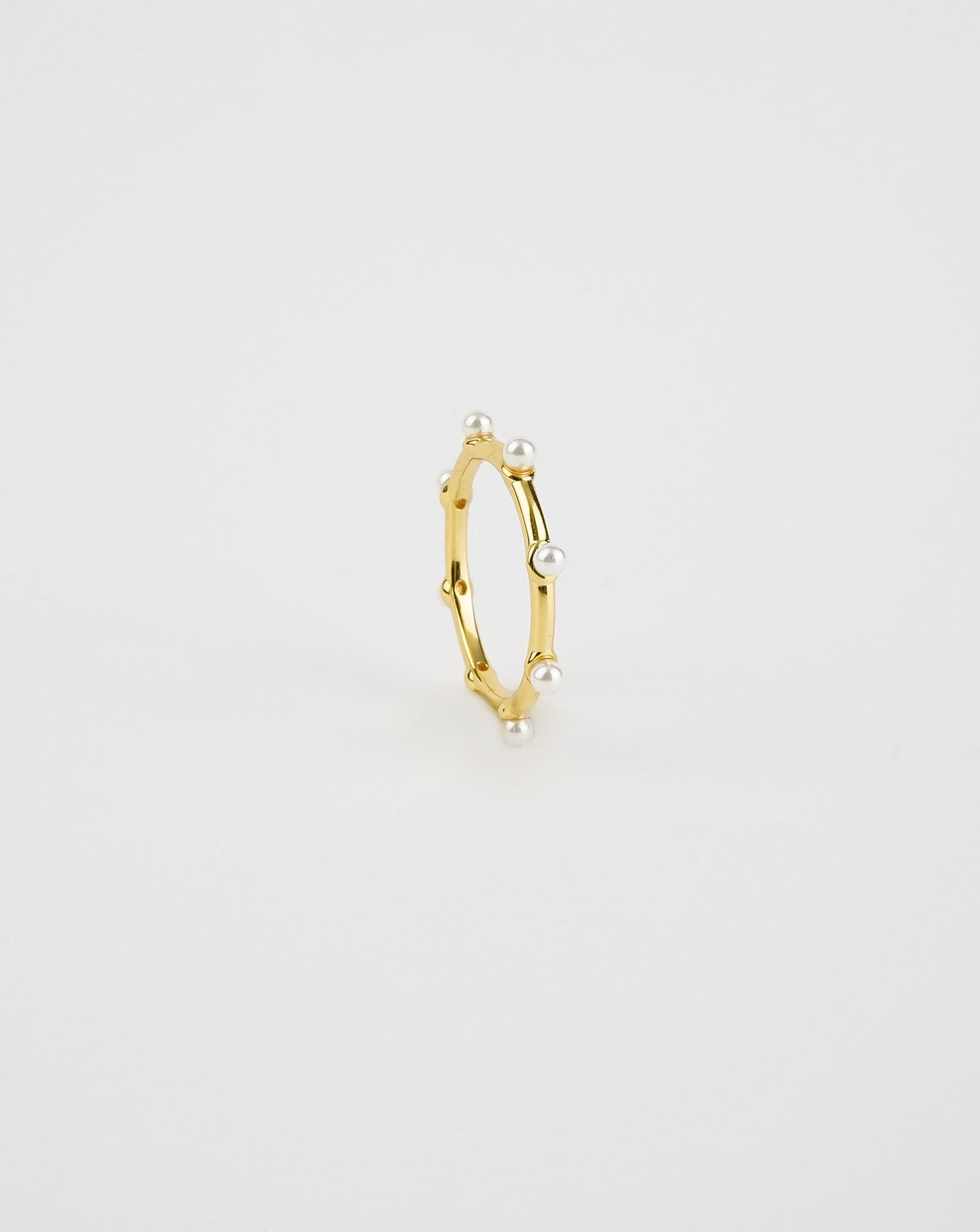 Dot Pearl Ring