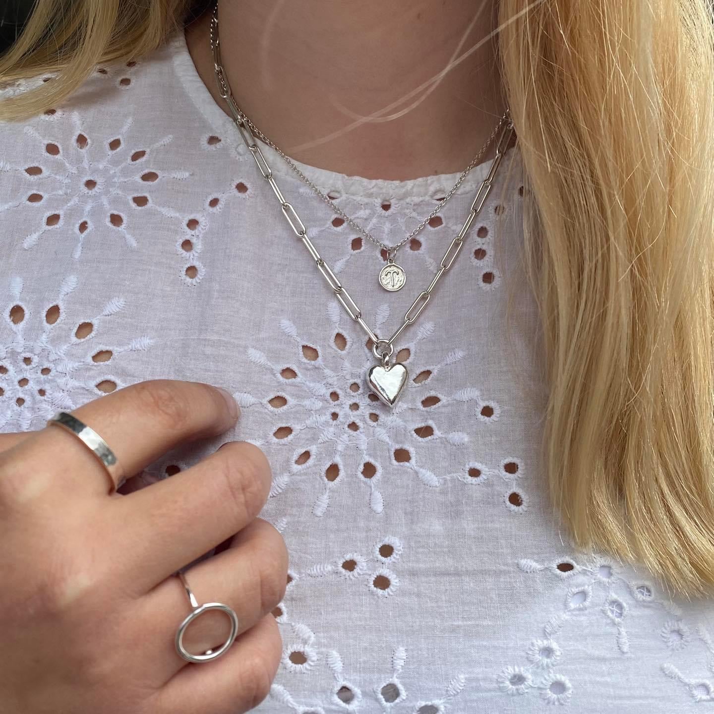 Large heart Trace chain necklace